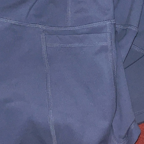 Shorts - Picture 3 of 4